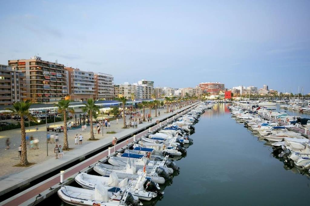 Santa Pola Con Tres Dormitorios Playa Levante Екстер'єр фото