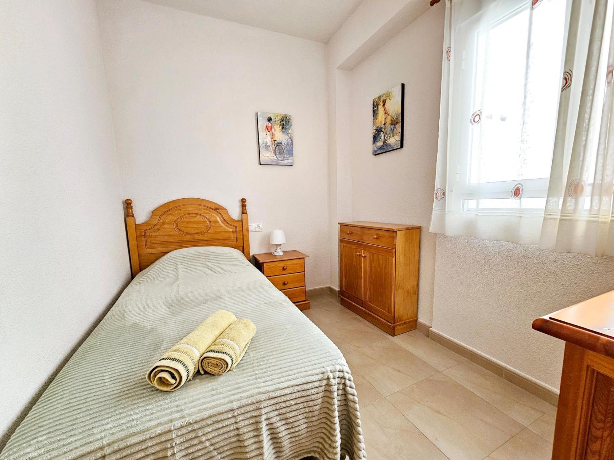 Santa Pola Con Tres Dormitorios Playa Levante Екстер'єр фото