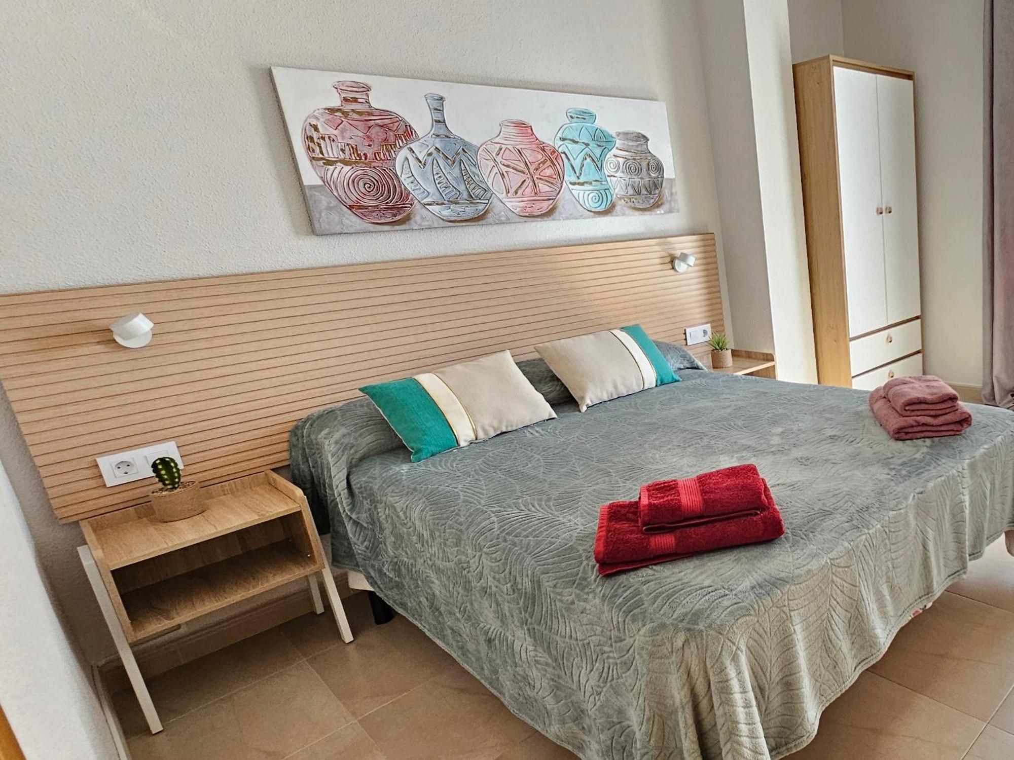 Santa Pola Con Tres Dormitorios Playa Levante Екстер'єр фото